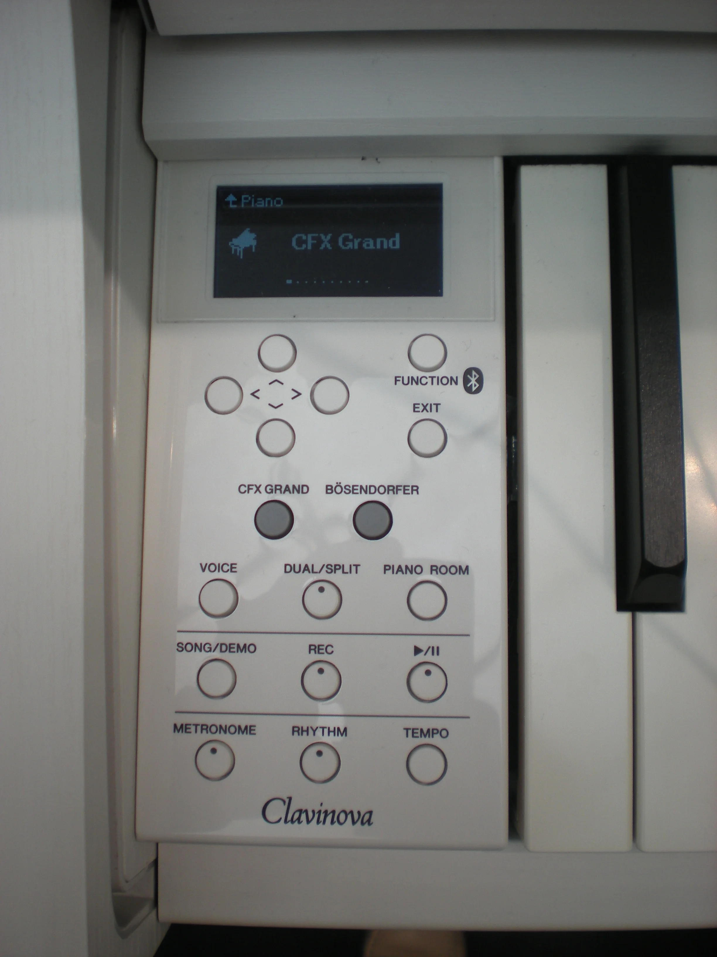 Yamaha CLP-675