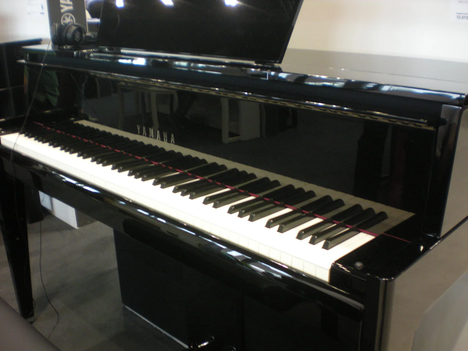 AvantGrand N2