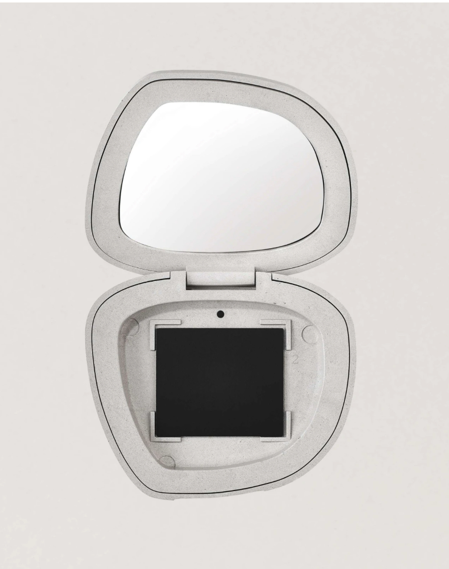 Large EMPTY REFILLABLE REUSABLE COMPACT 5.png
