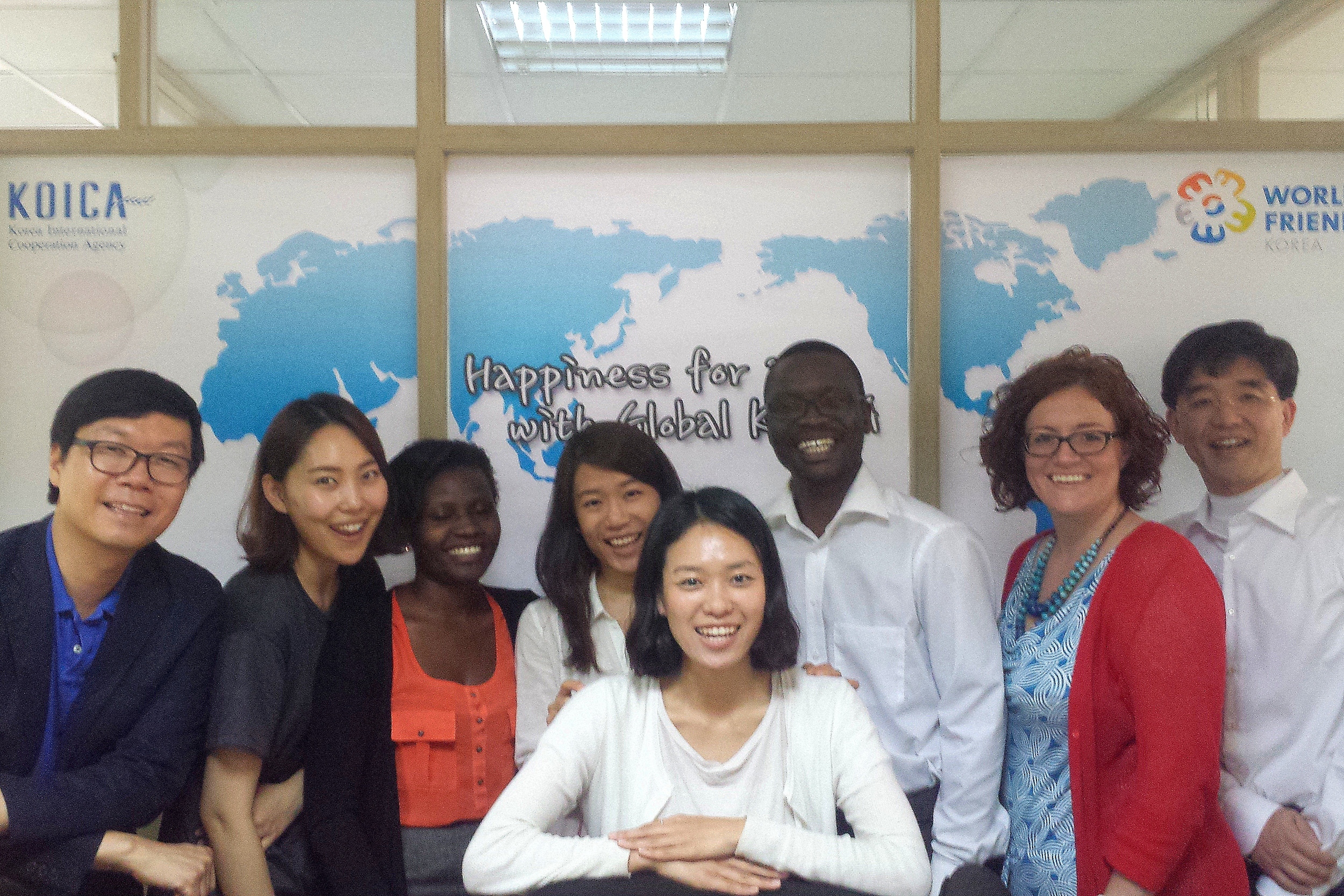  The KOICA and Mango Fund joint team in the KOICA Uganda office.&nbsp; 