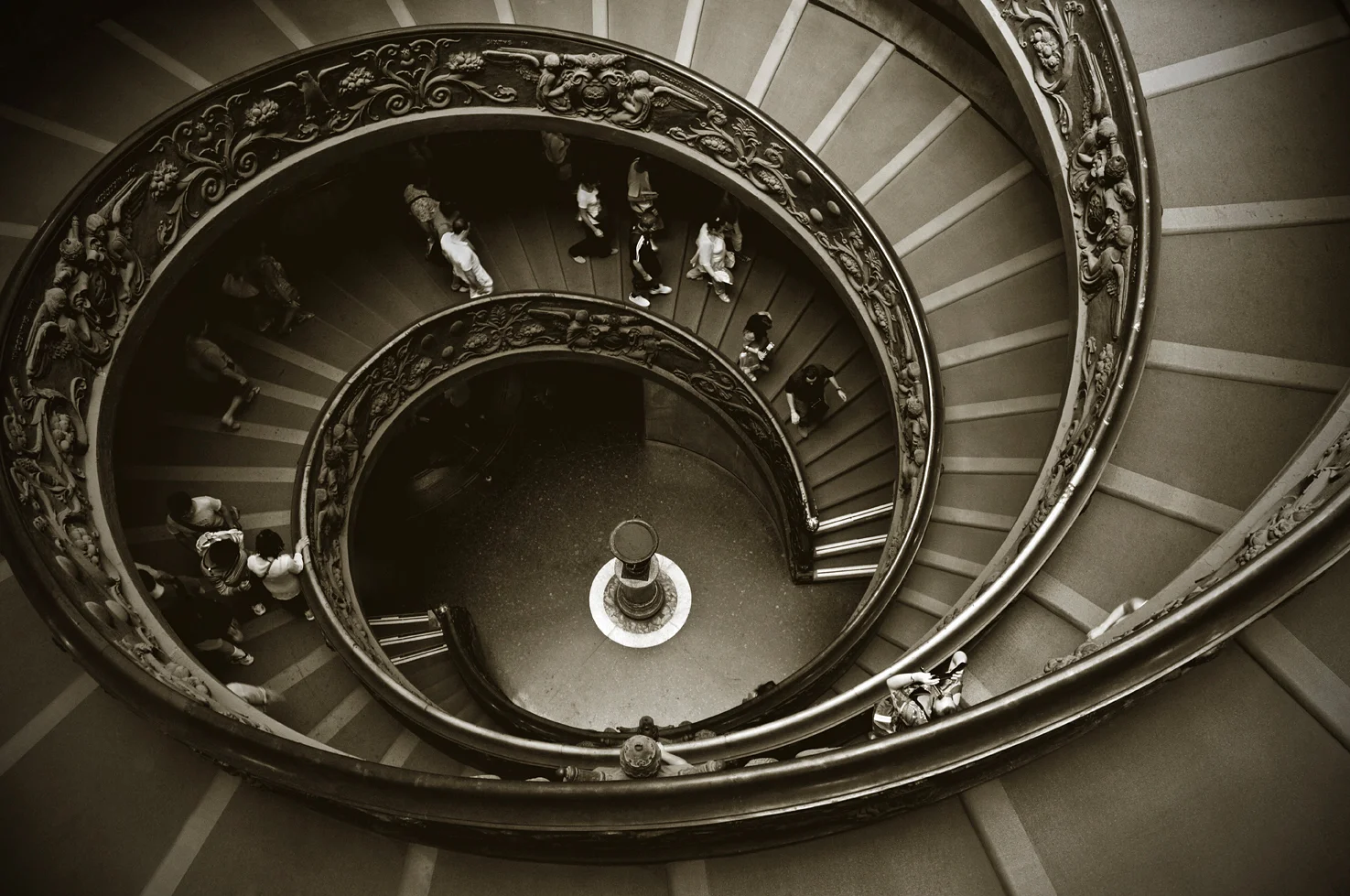 nourie_DNI_spiral_staircase_vatican_museum.jpg