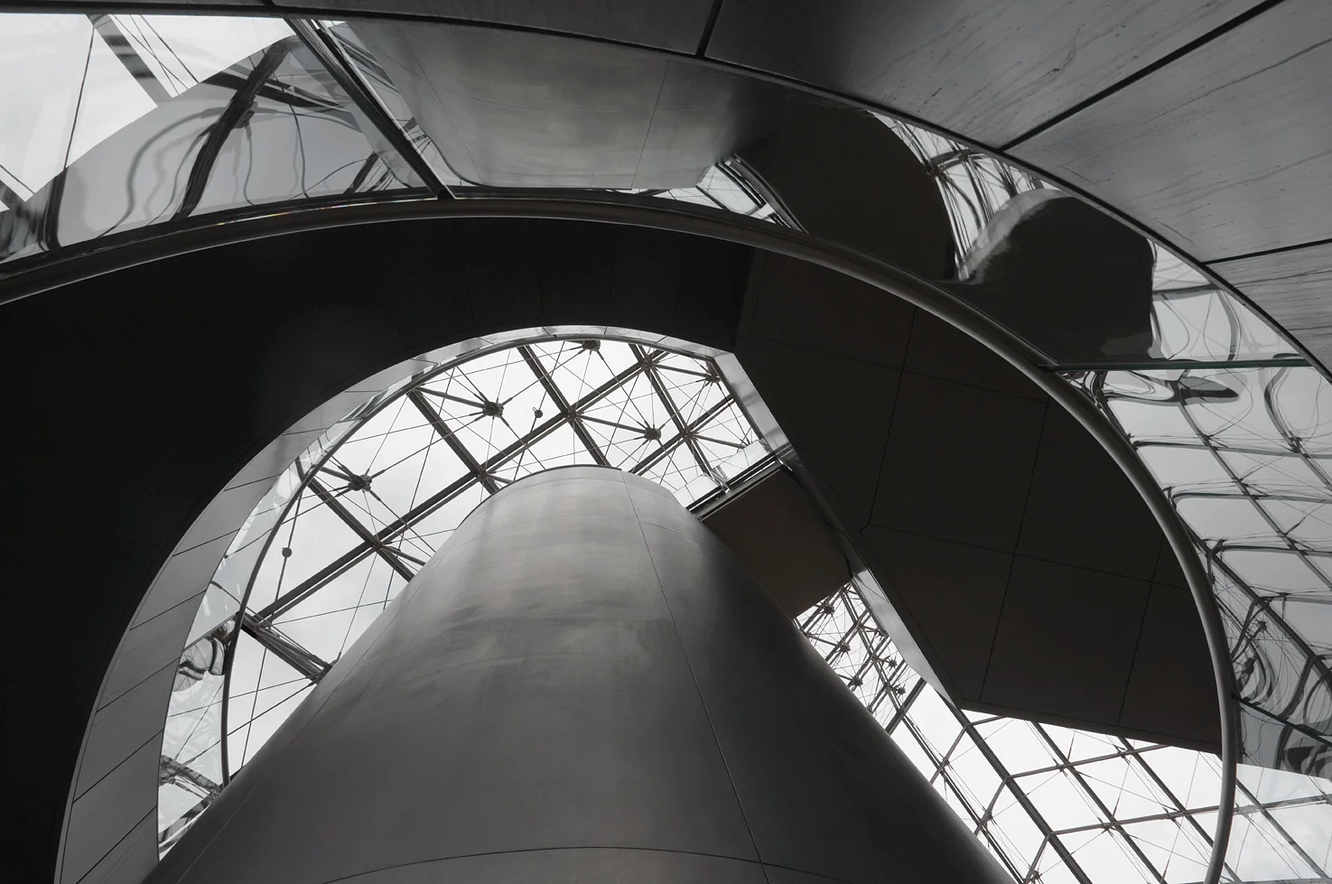 nourie_inside_the_glass_pyramid_louvre.jpg