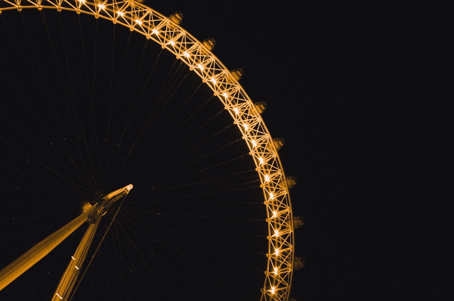 Nourie_London_Eye_At_Night.jpg