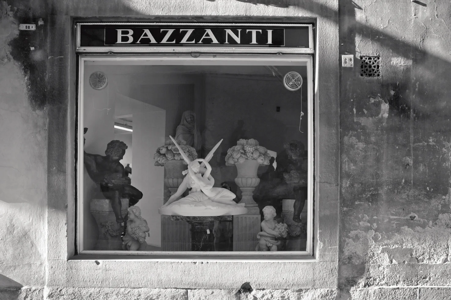 Gallery Window In Florence, Italy