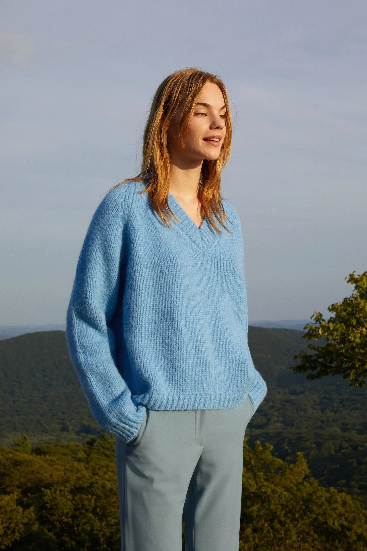 Alpaca_Wool_V_Neck_Sweater_Sky_Blue_Detail_2_1280x.jpg