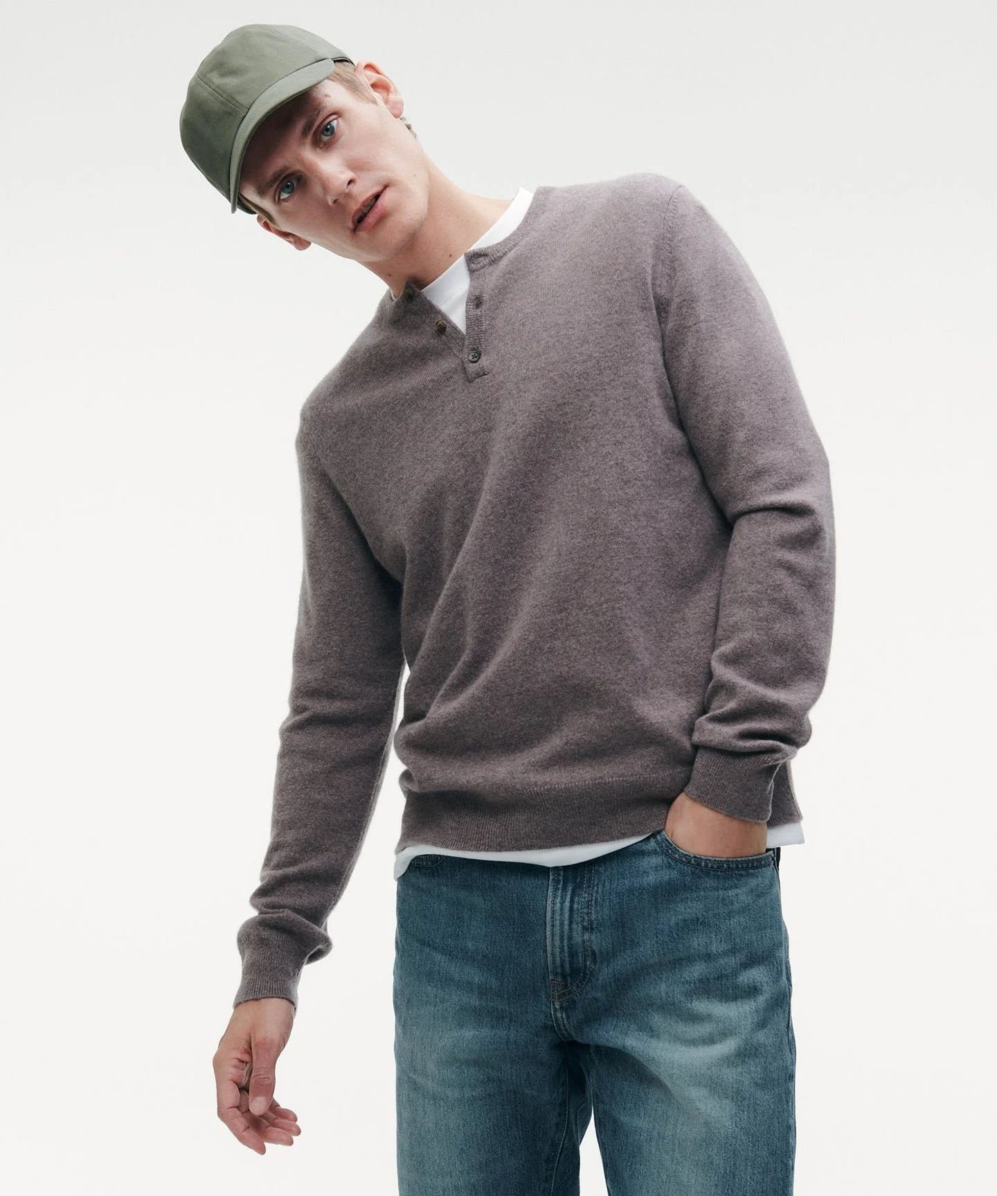 NMET001909_CASHMERE_HENLEY_HEATHERED_BROWN_007_1440x.jpeg