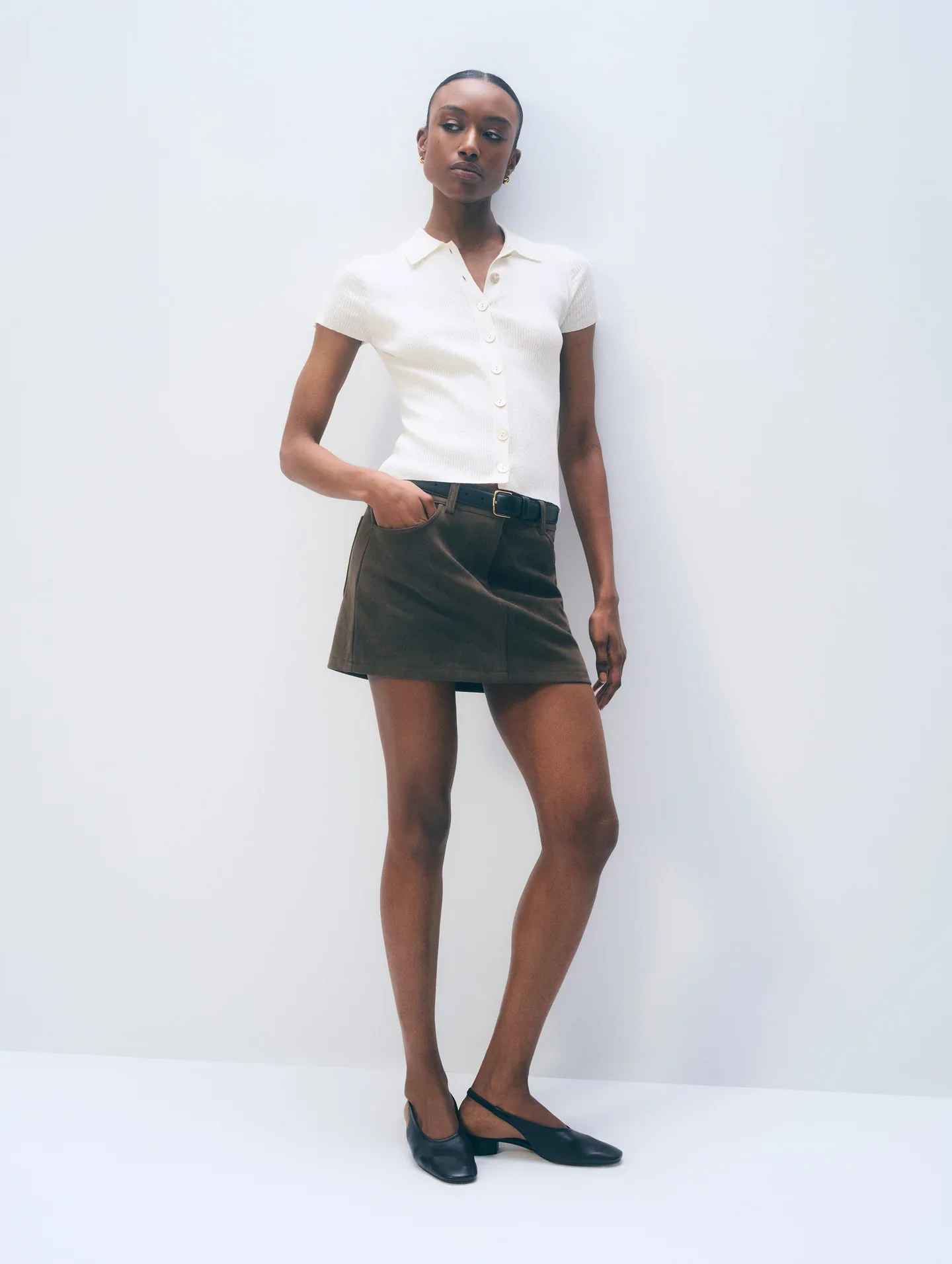21733_LinenBlendTShirt_White_AN_03.webp