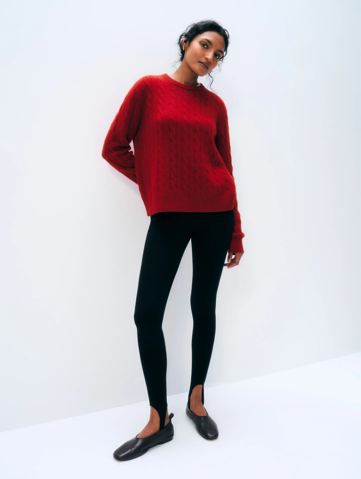 21764_Cashmere_Varsity_Cable_Crewneck_Garnet_Red_SC_03.webp