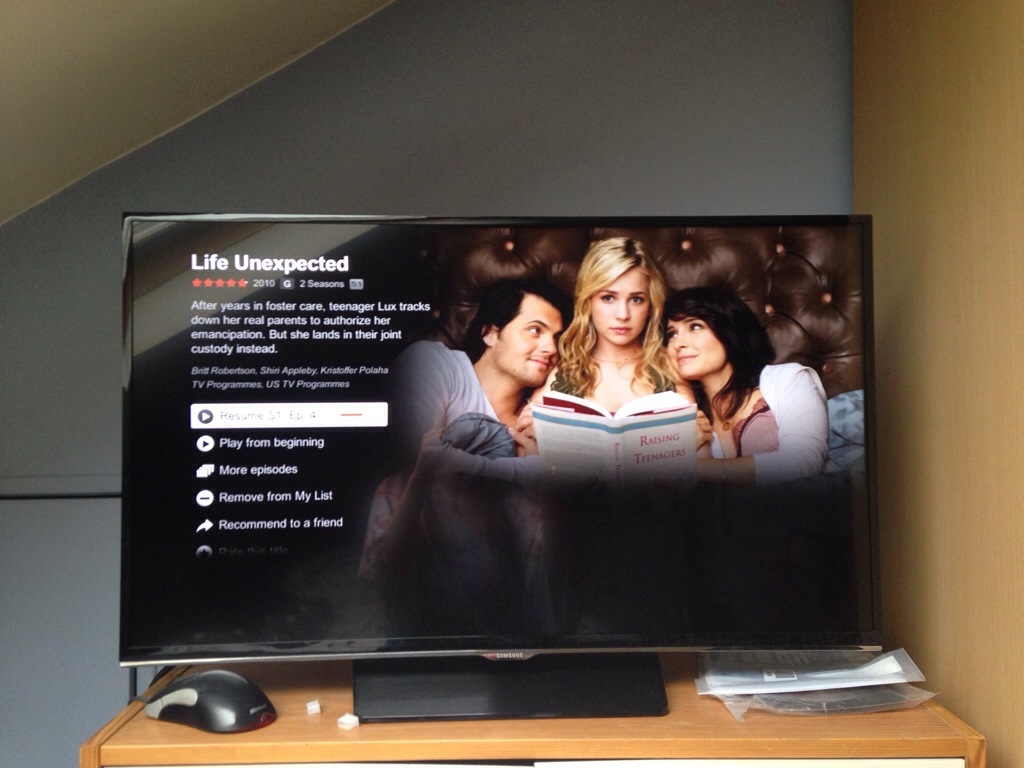 370278-vivienne-using_my_smart_tv_to_wat.jpg