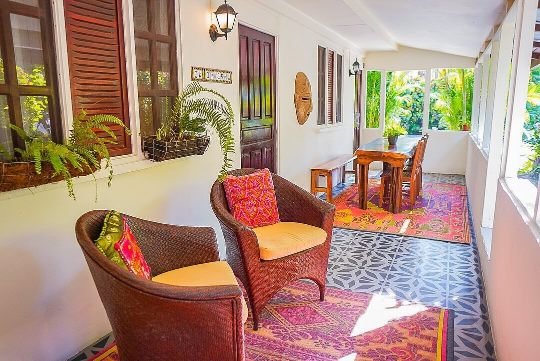 TWO-BEDROOM VILLA

Nestled amidst vibrant green foliage, this expansive villa offers a cozy stay for the entire family, complete with all the essentials for preparing sumptuous meals.

Accommodates 5 Guests

Featuring 2 bedrooms and 2 bathrooms:
- Th