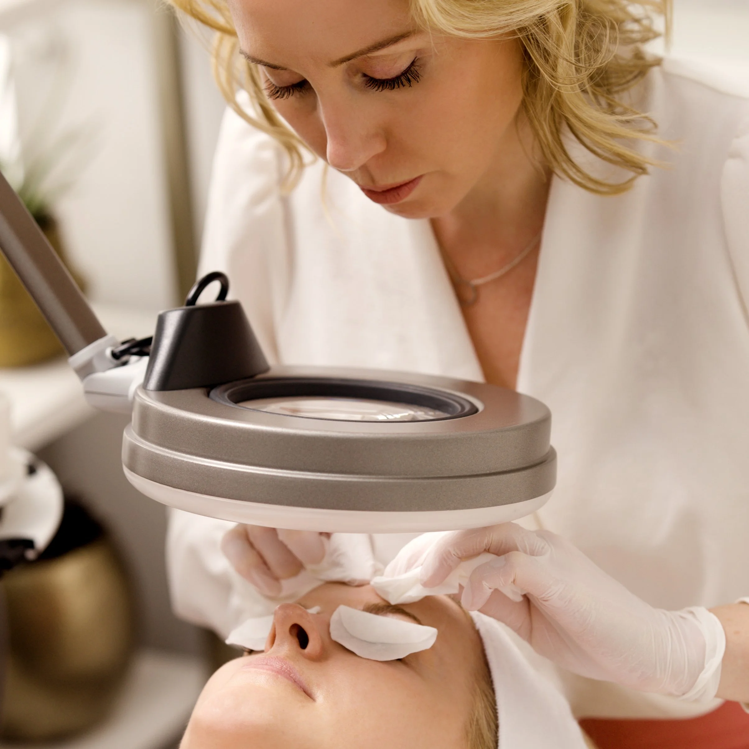 Bespoke Facial With Lisa Franklin Lisa Franklin