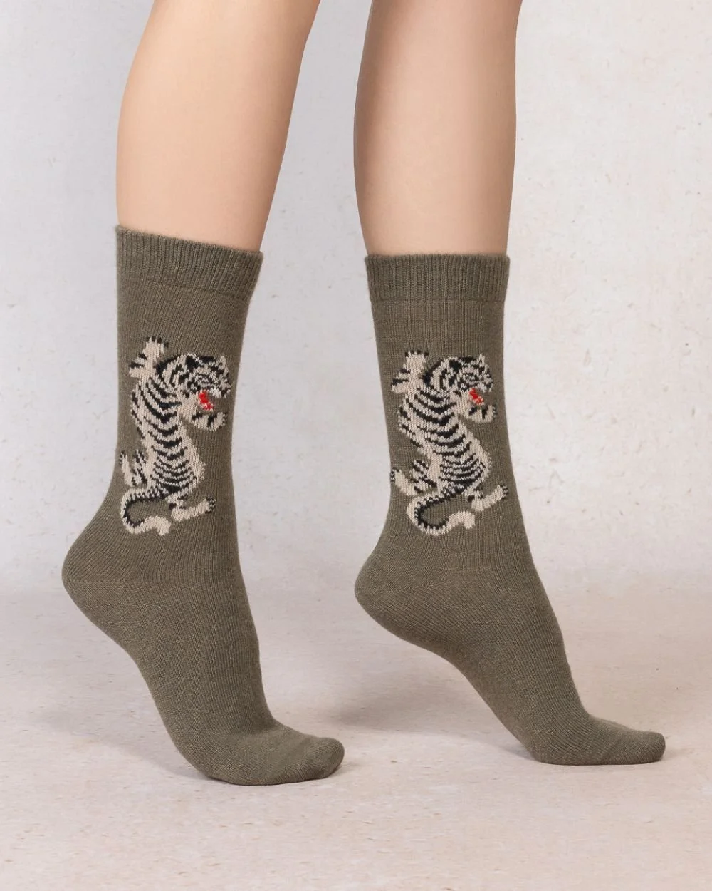 chaussettes-cachemire-tigre.jpg