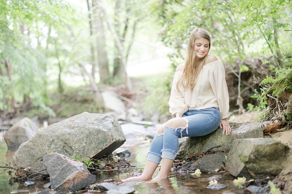 Ava Devine_Senior Session-66.jpg