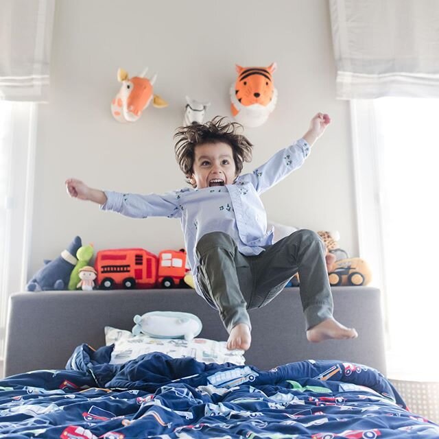 Channeling all of Rohan&rsquo;s energy this Monday after daylight savings. Wait, you mean you and your house didn&rsquo;t wake up like this? Mine neither! 🤦🏽&zwj;♀️ #daylightsavings #laurenannphotography #charlottefamilyphotographer #charlottefamil