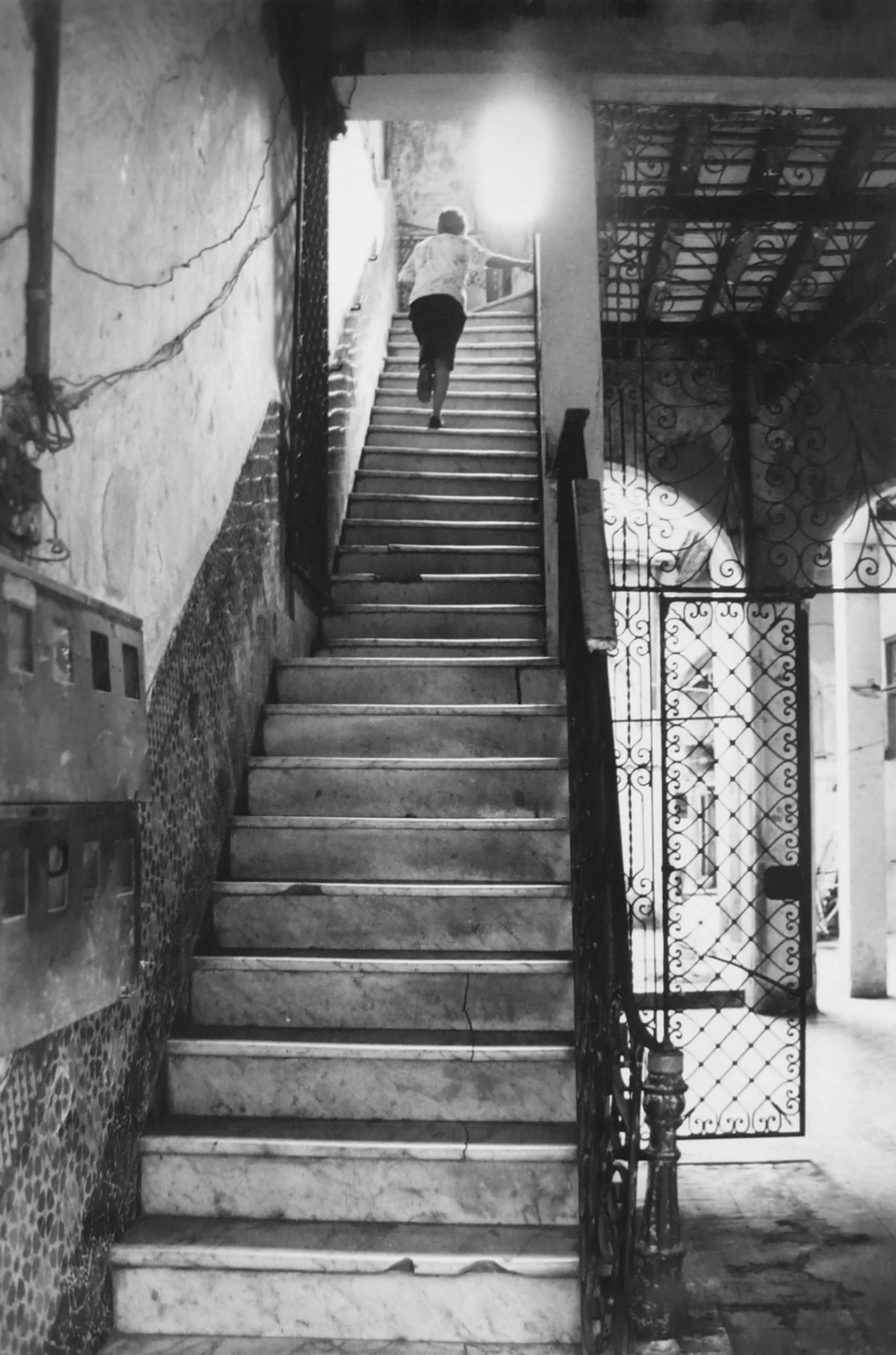 Habana, Cuba , 2000 Gelatin silver photograph. 18 1/8 x 12 3/16 inches