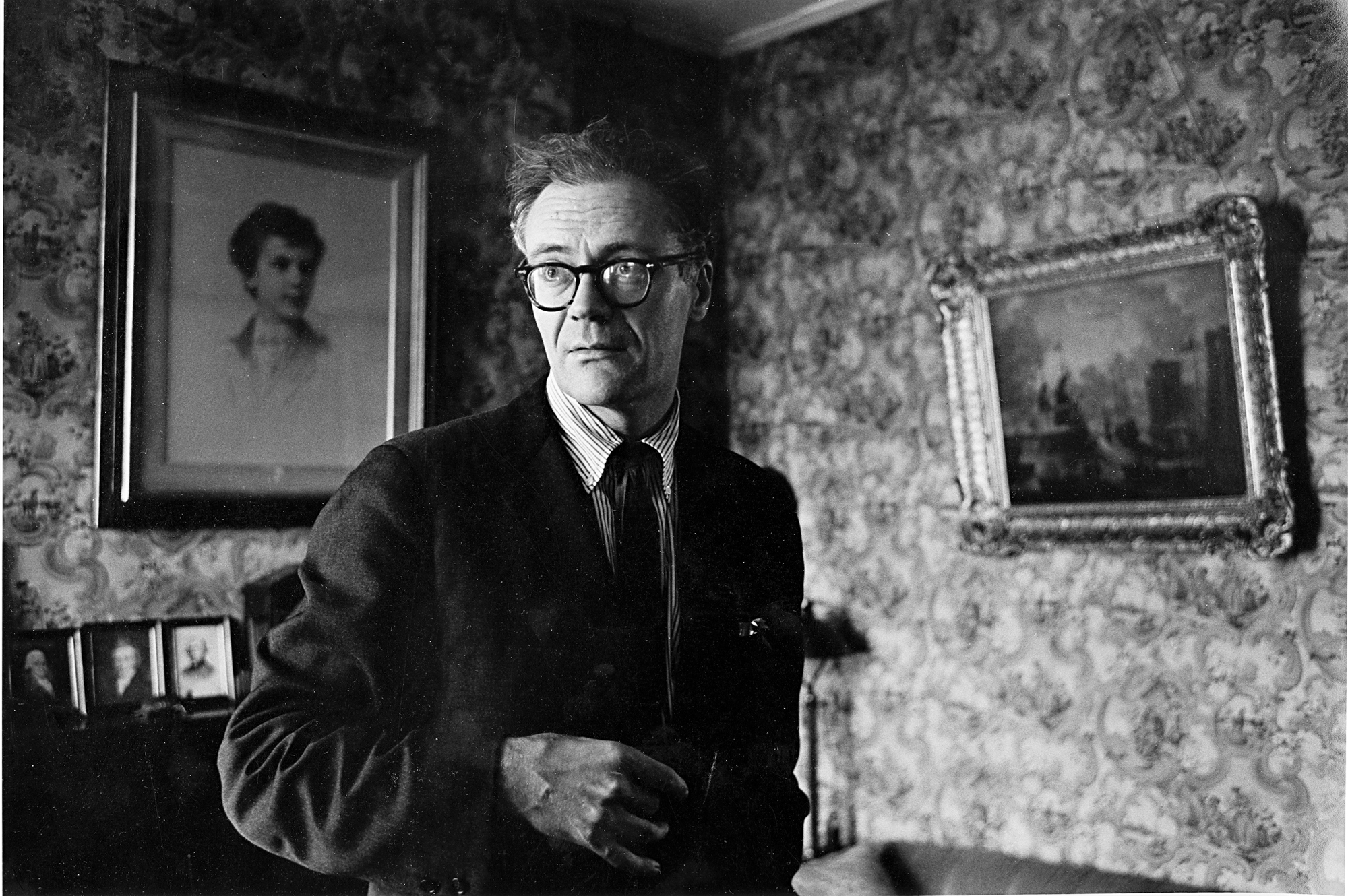 28 Robert Lowell, Boston,1964.jpg