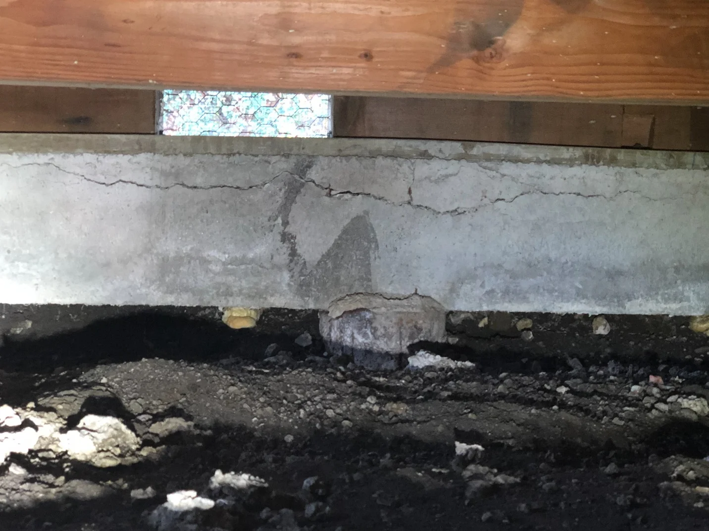 Concrete Spalling From Rusting Rebar