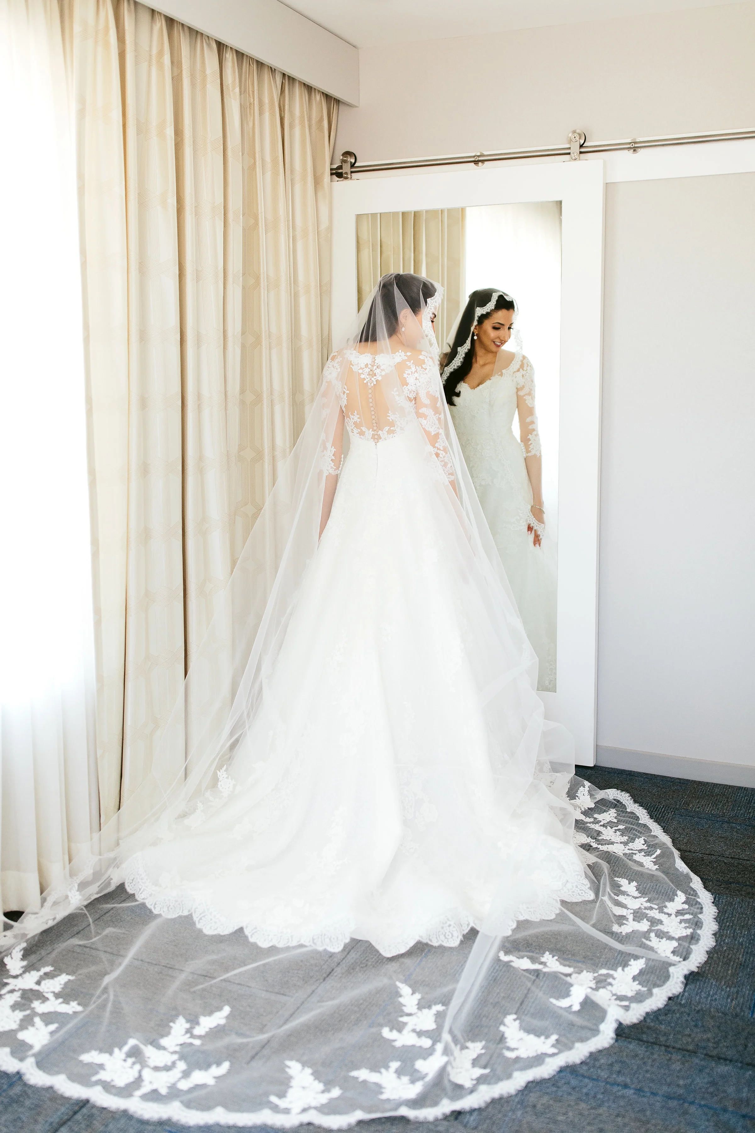 NicodemCreative-RosTraillWedding-LoyolaChicago-172.jpg