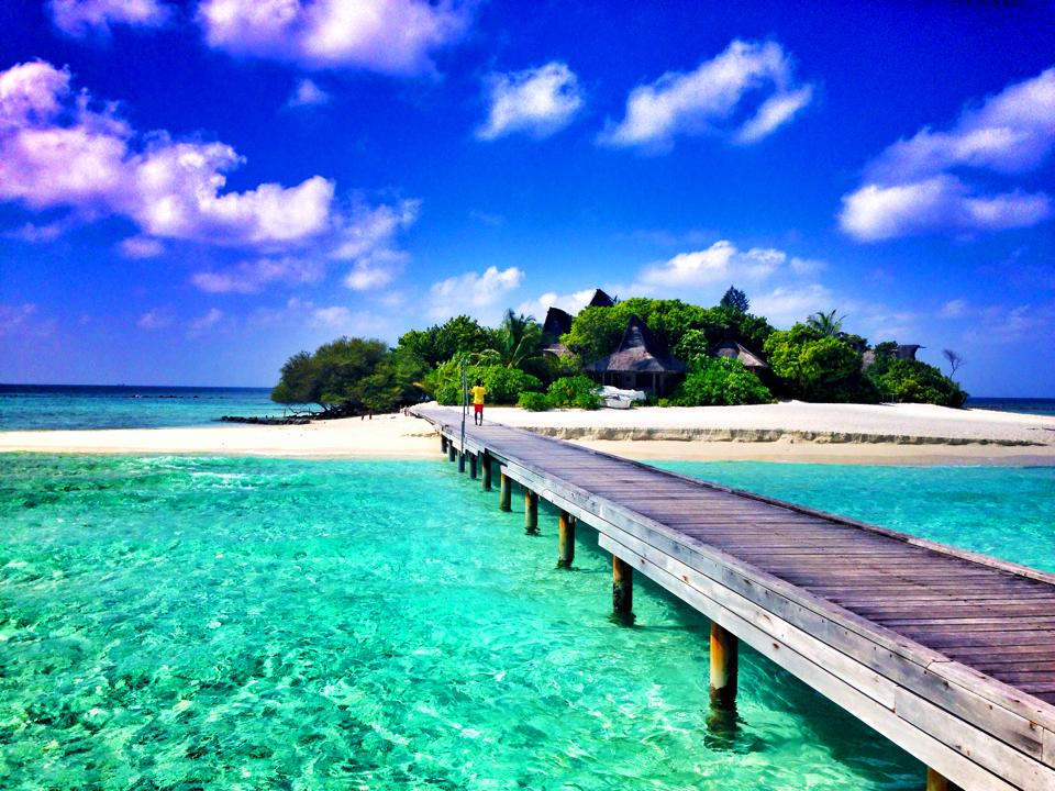 THE MAGICAL VAAGALI PICNIC ISLANDS. 