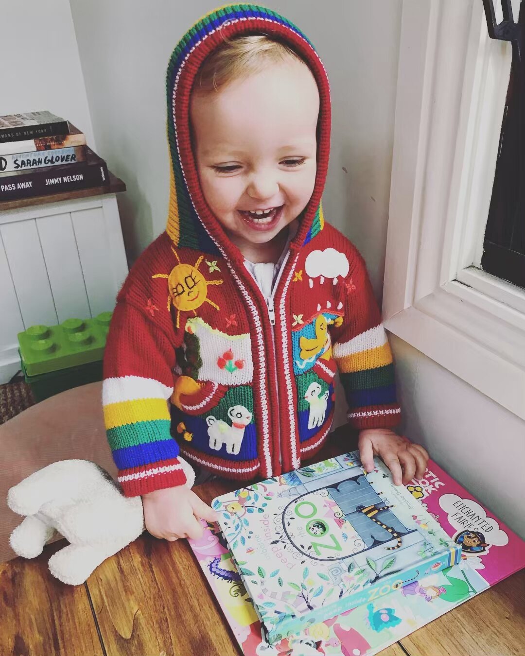 The sweetest little cardi from Cousin Zac. Handmade in Mexico. 〰️❤️