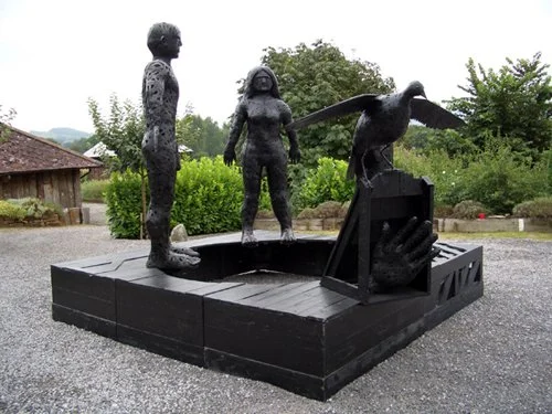 Main Sculpture A 01.JPG