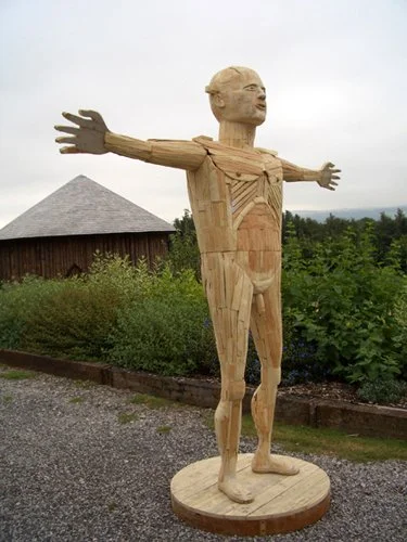 Main Sculpture B 03.JPG