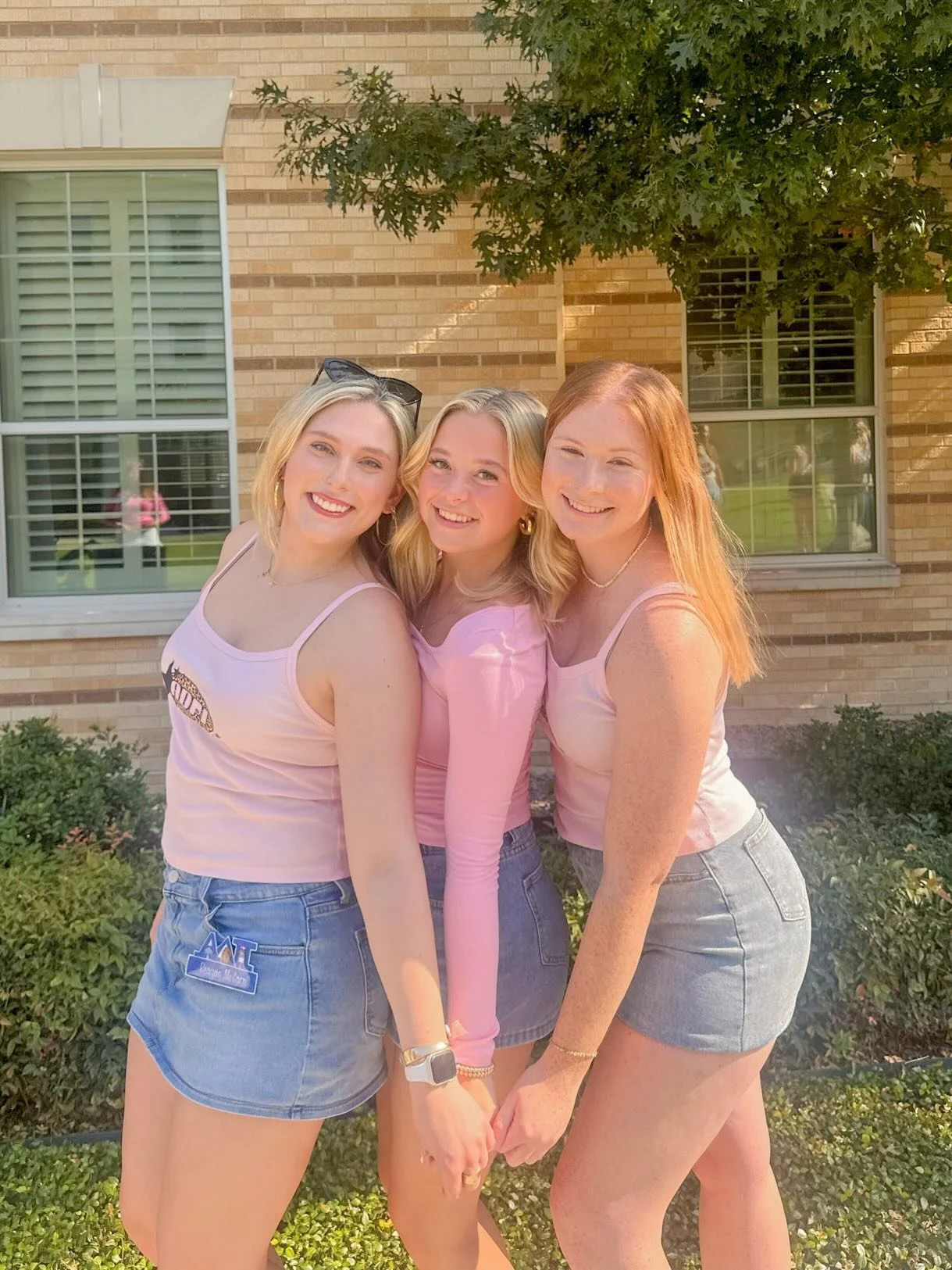 so many reasons to smile 😁🩵
tag a sister that makes you smile