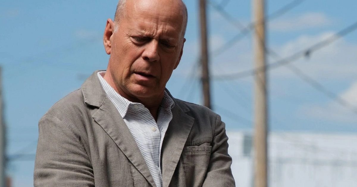 bruce-willis-assassin.jpg