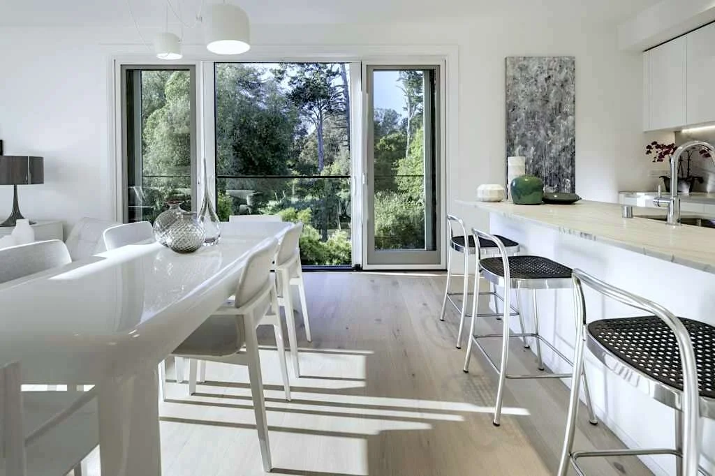 trip kitchen0.jpg