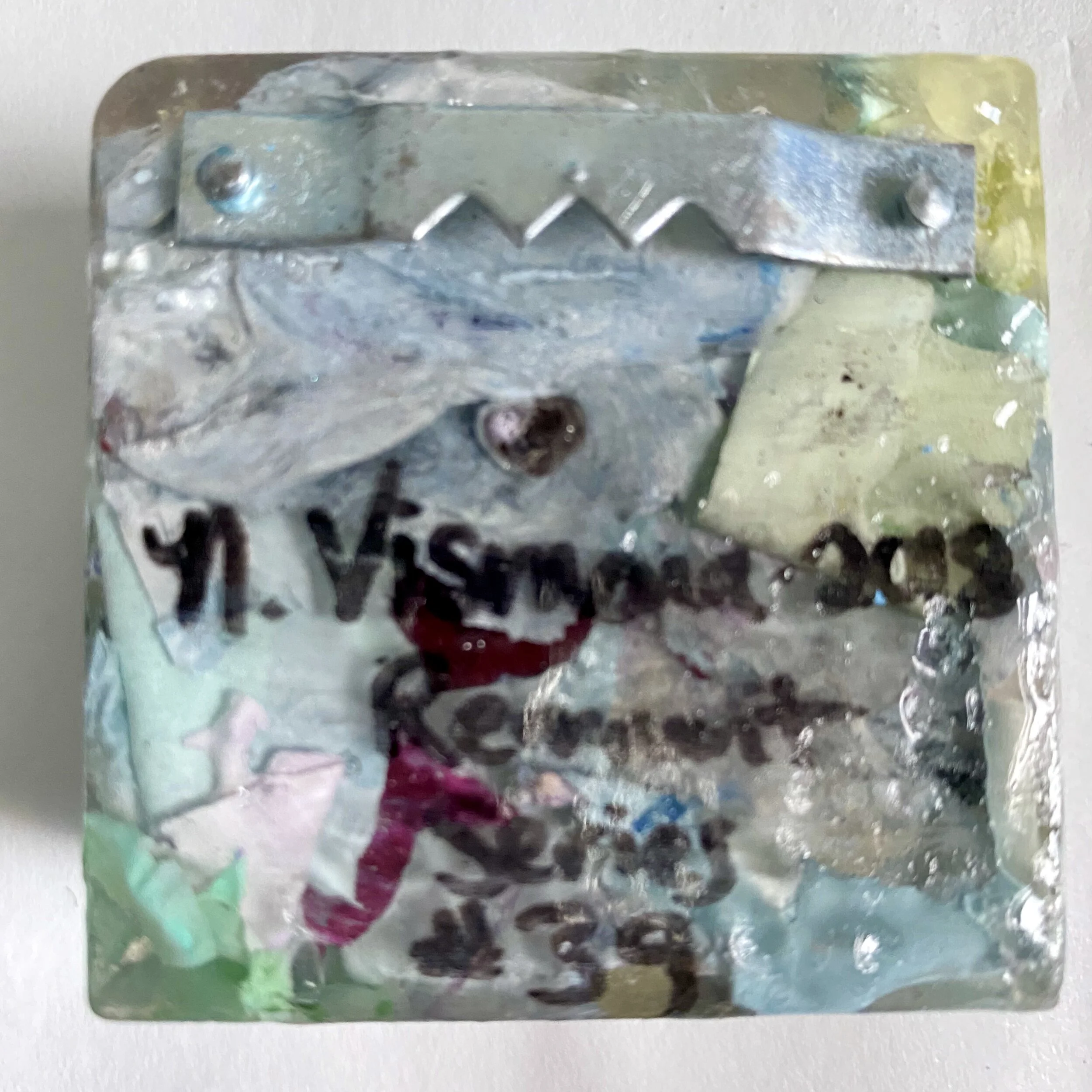 DFF0AB8C-0A85-48A8-911B-93BBCE162F5D