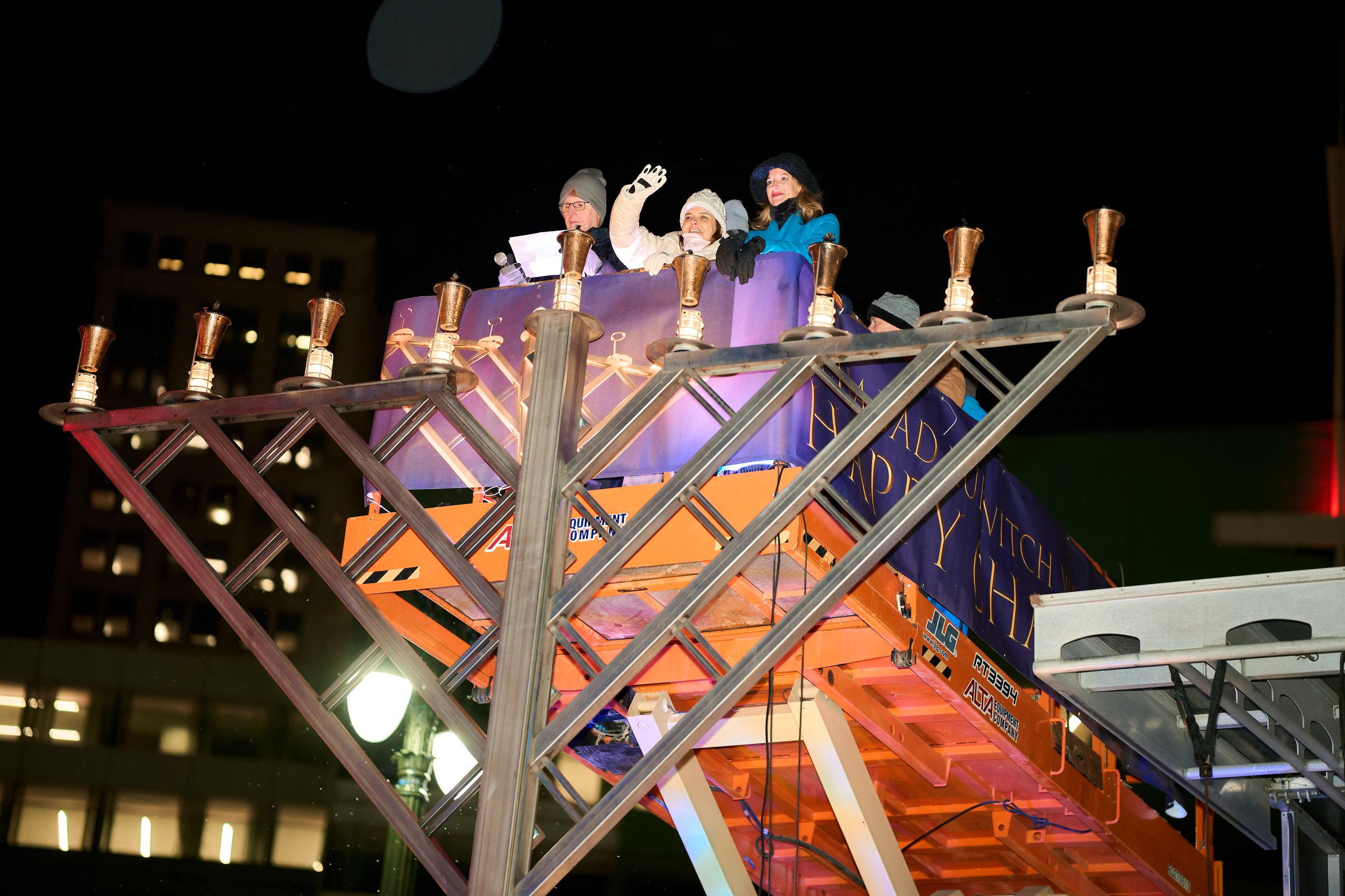 Menorah in The D - 2025 - 200.jpg