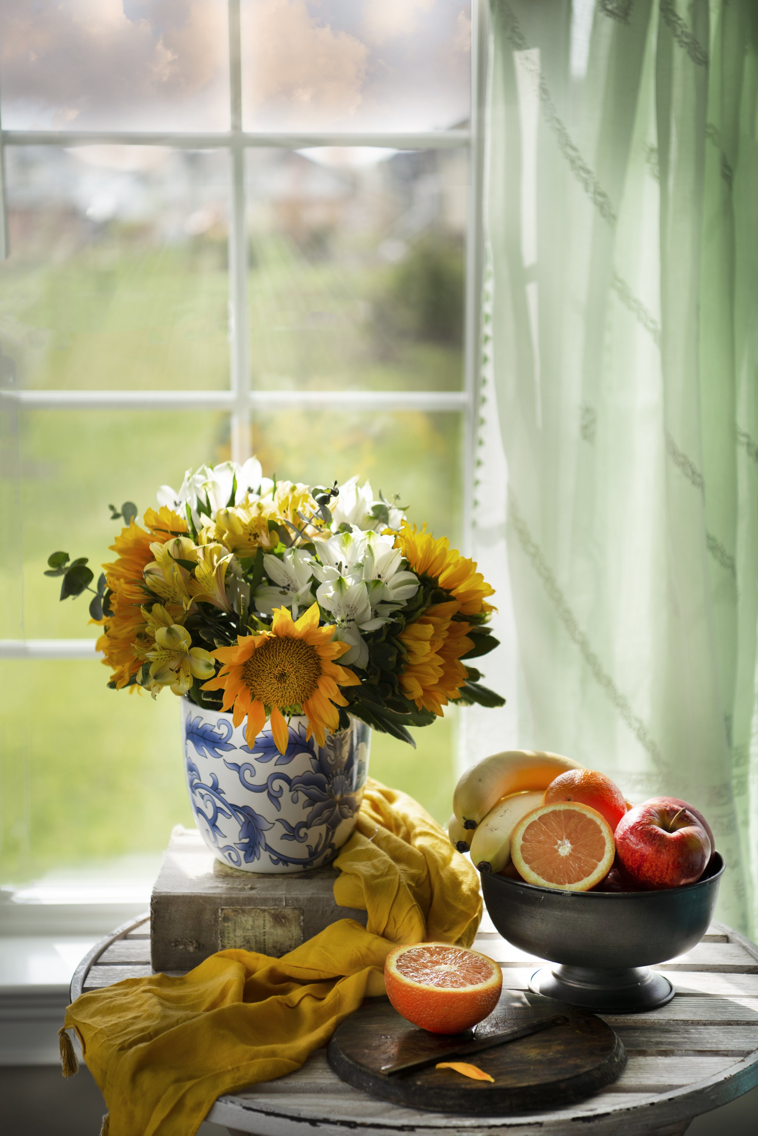 SunFlowers-Fruits-Spring-Window-SimiJois-2021-HR.jpg