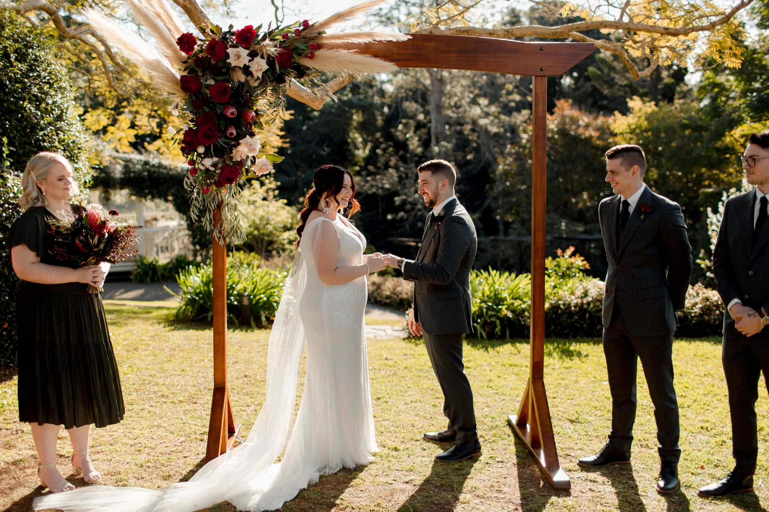 Embracing the weekday wedding!