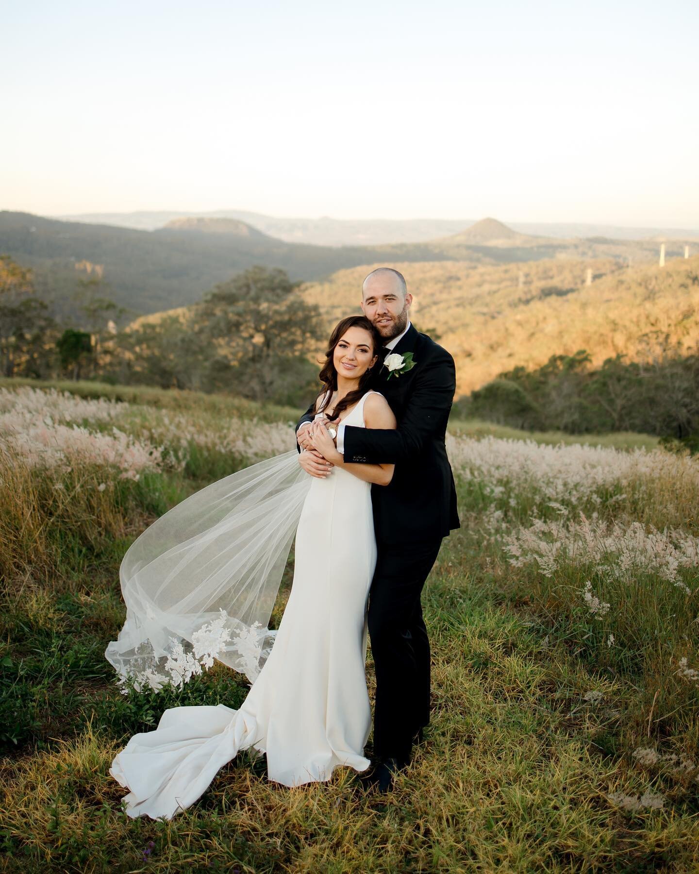 Six months of the Hauser&rsquo;s ✨

Venue @prestonpeakfunctions
MUA @makeupwith.emm
Hair @aimeeleahair 
Celebrant @davidwebber_marriagecelebrant
Dress @madisonjamesbridal 
Suits  @institchu