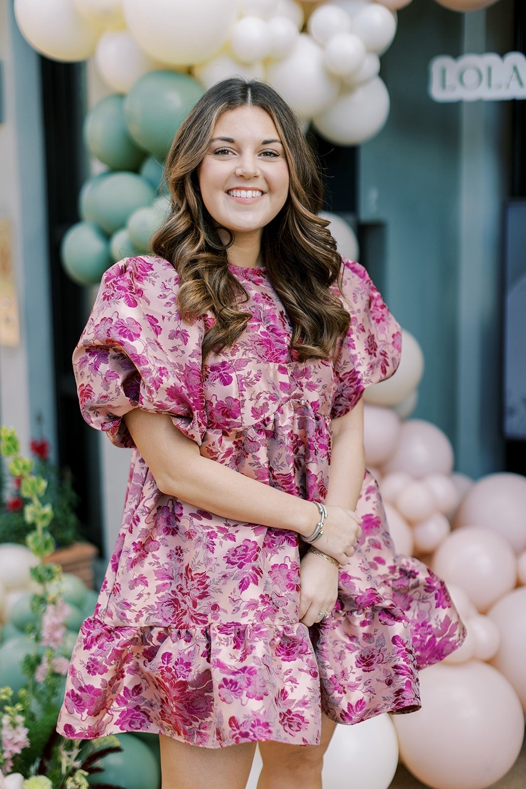 The Team — Lola & Ivy