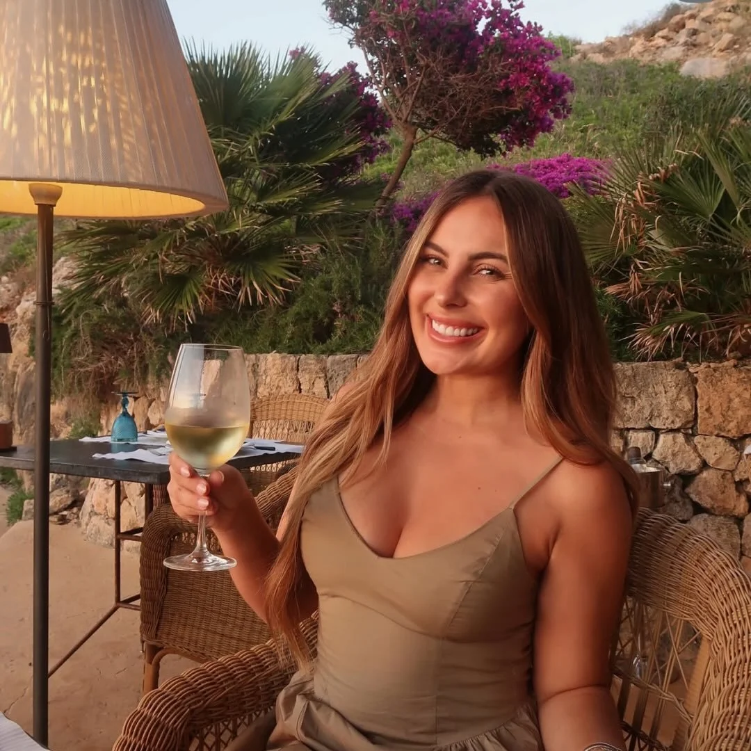   Breanna Cohoon    IG:   @hairbybreanna_    Tiktok:   @hairbybreannacohoon  