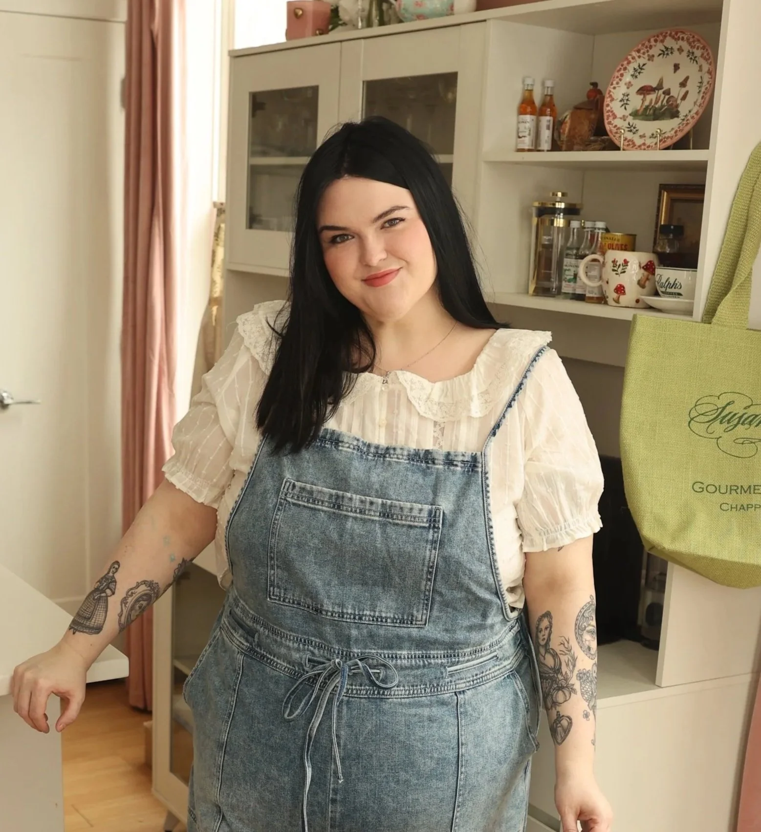   Rosey Blair    Tiktok:    @roseybeeme     IG:    @roseybeeme   