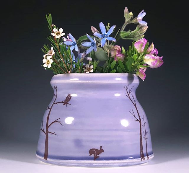 This little porcelain vase has a running fox on the other side. I forgot to photograph the reverse before it found a new home. 
#porcelain #canadianceramics #bcpotters #plainsmanclay #ceramicart #natureinspired #ceramics #runninghare #porcelainvase #