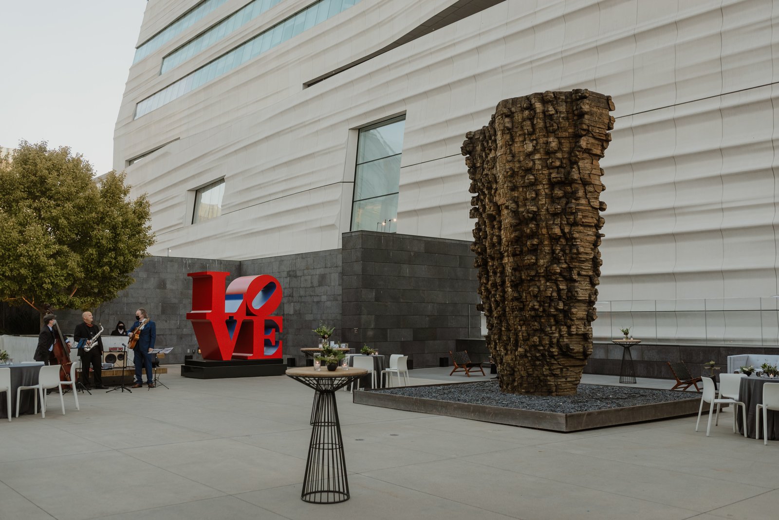 030-modern-SFMOMA-wedding-rooftop-garden-pavilion.jpg