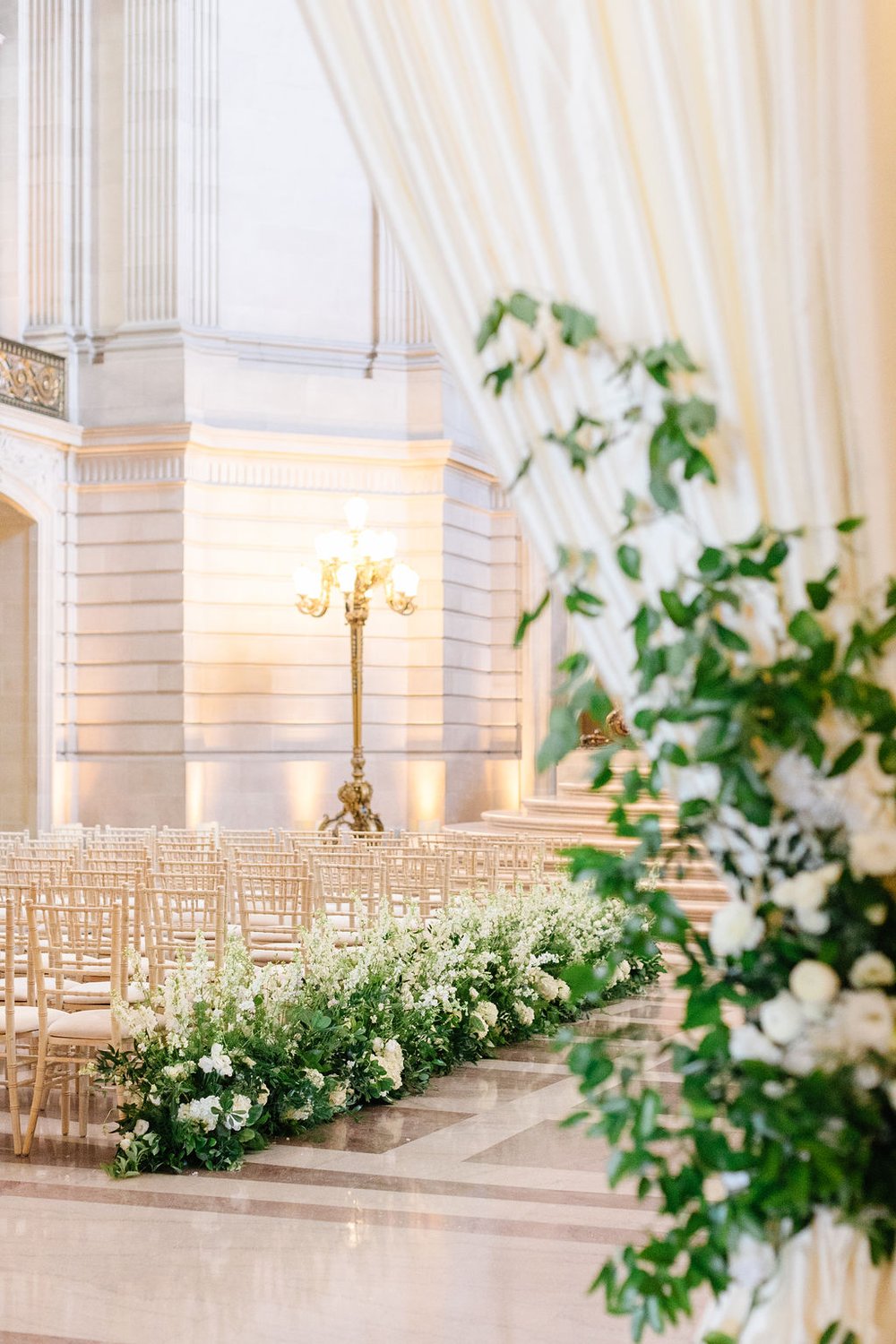 classic-San-Francisco-City-Hall-wedding-ceremony-decor.JPG