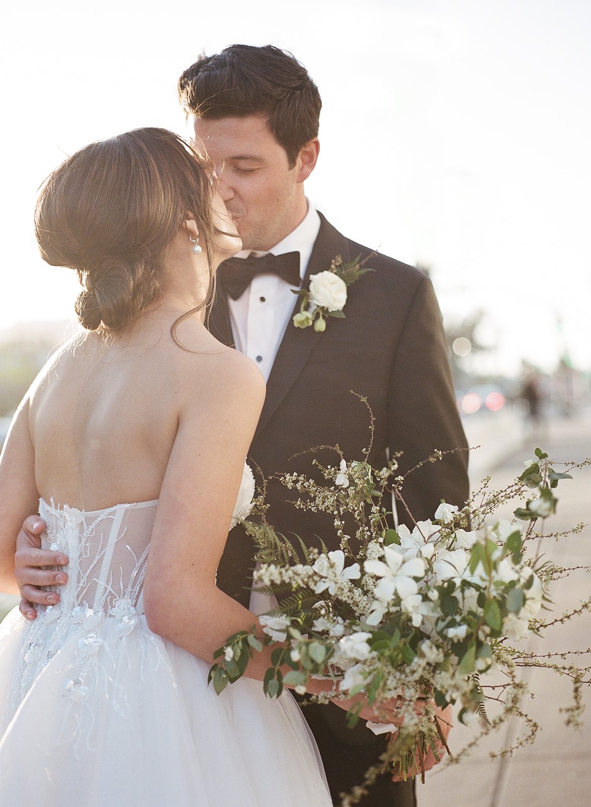 09-Botanical-inspired-San-Francisco-Ferry Building-Wedding.jpg