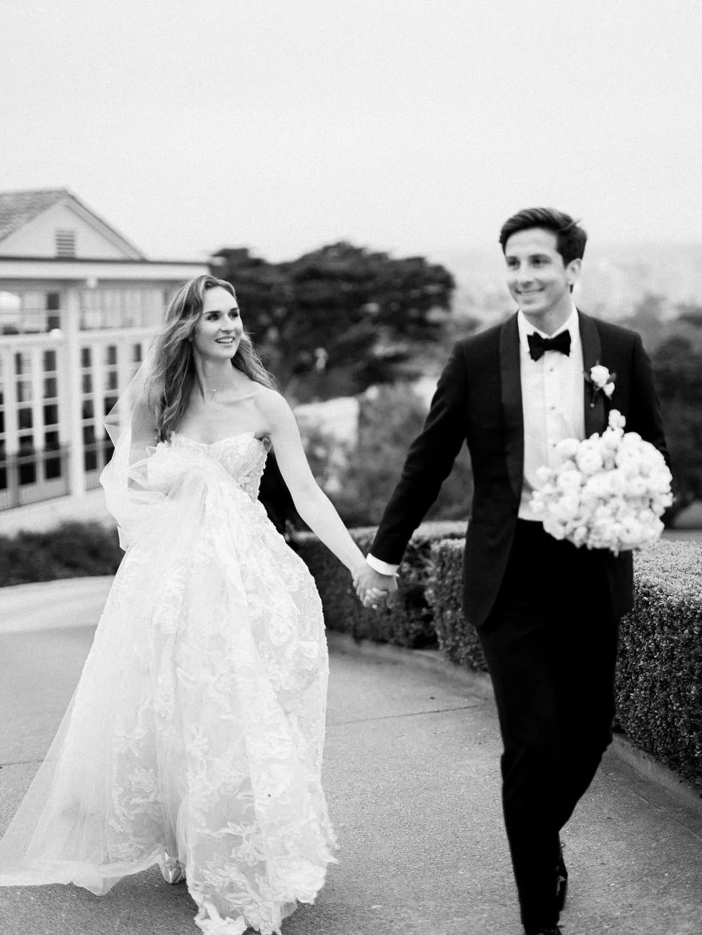 That sweet SF fog adds a special feel to Olympic Club weddings! The photo op locations are endless and cast that beautiful light ✨️ 

Photography @janinelicarephotography 
HAMU @artistsbysherrielong 

olympicclubwedding sanfranciscowedding weddings c
