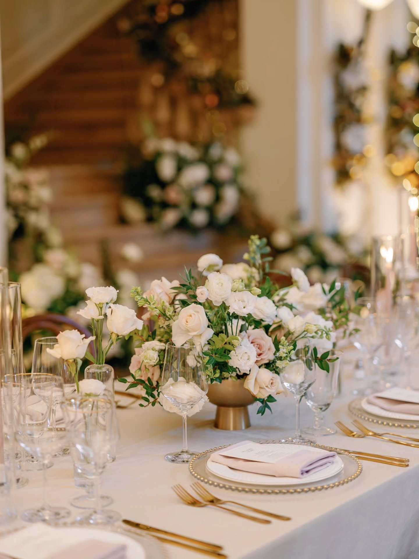 The Flood Mansion is one of our favorite venues, and creating a twist on a holiday themed wedding was even more exciting! This wasn't your typical holiday wedding, instead we went romantic and bright, and played off the decor that is already in the v