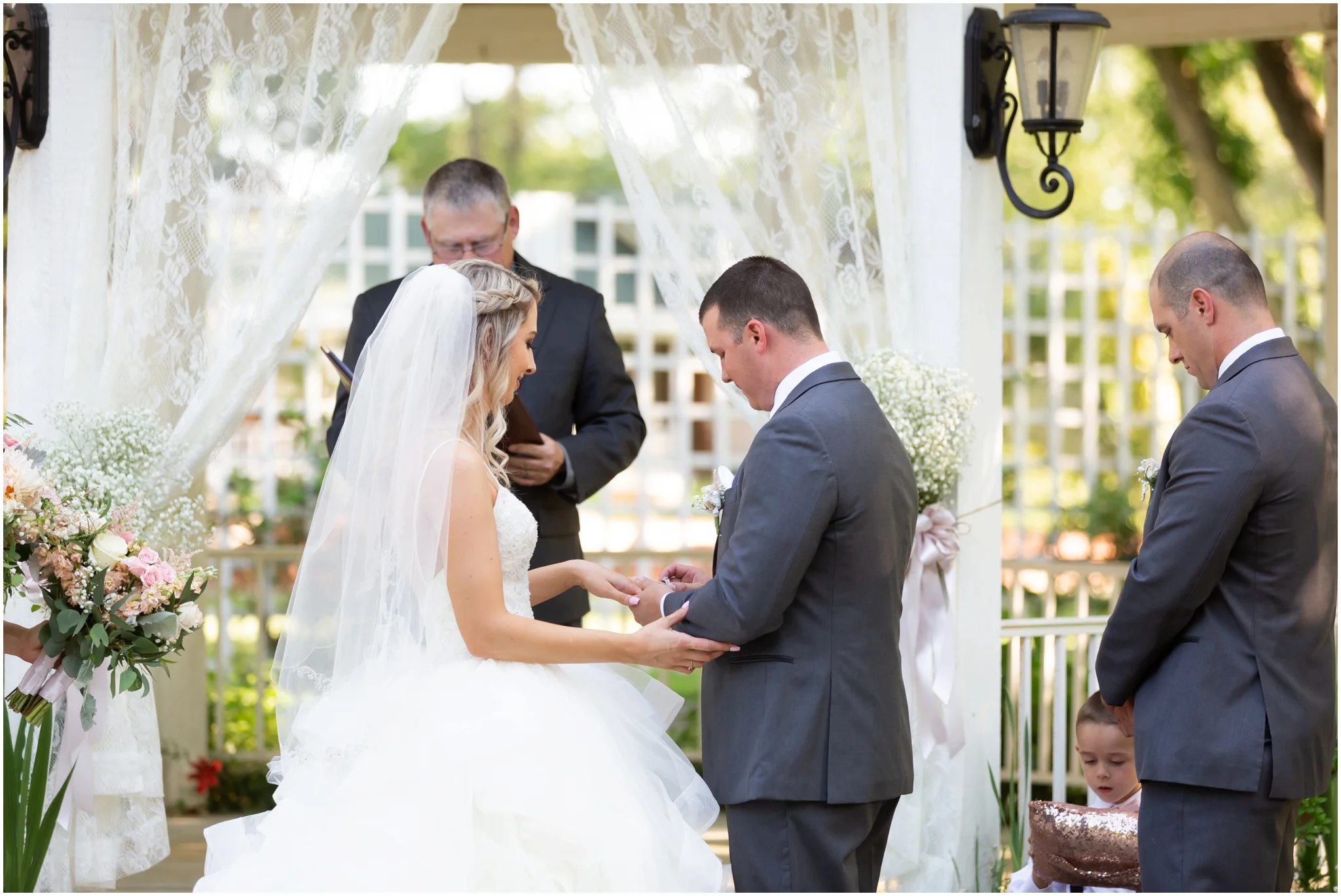 hayley_ryan_gover_ranch_wedding_0030.jpg