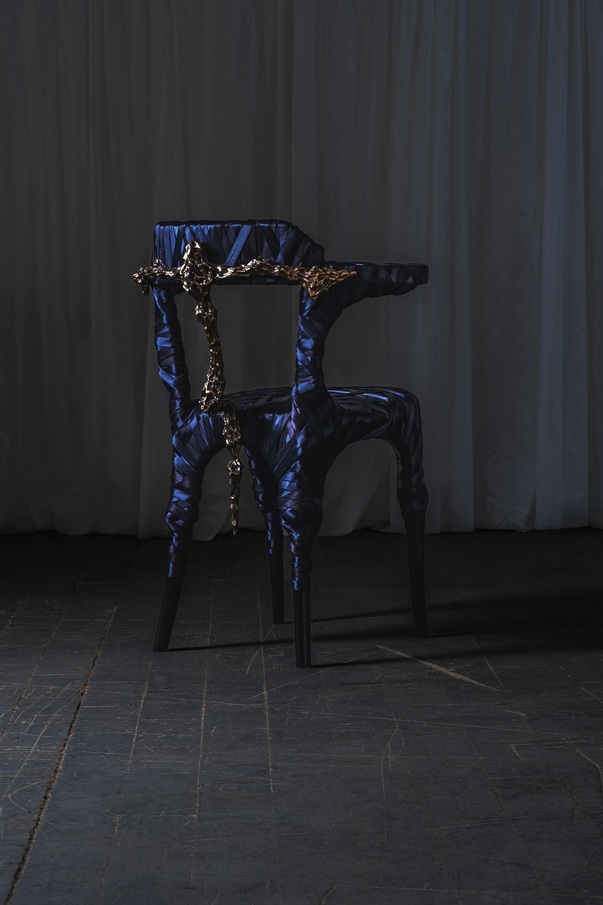 William Guillon - In Memoria - Armchair - Cast Bronze Textile - MaisonMoutonNoir -2_.jpg