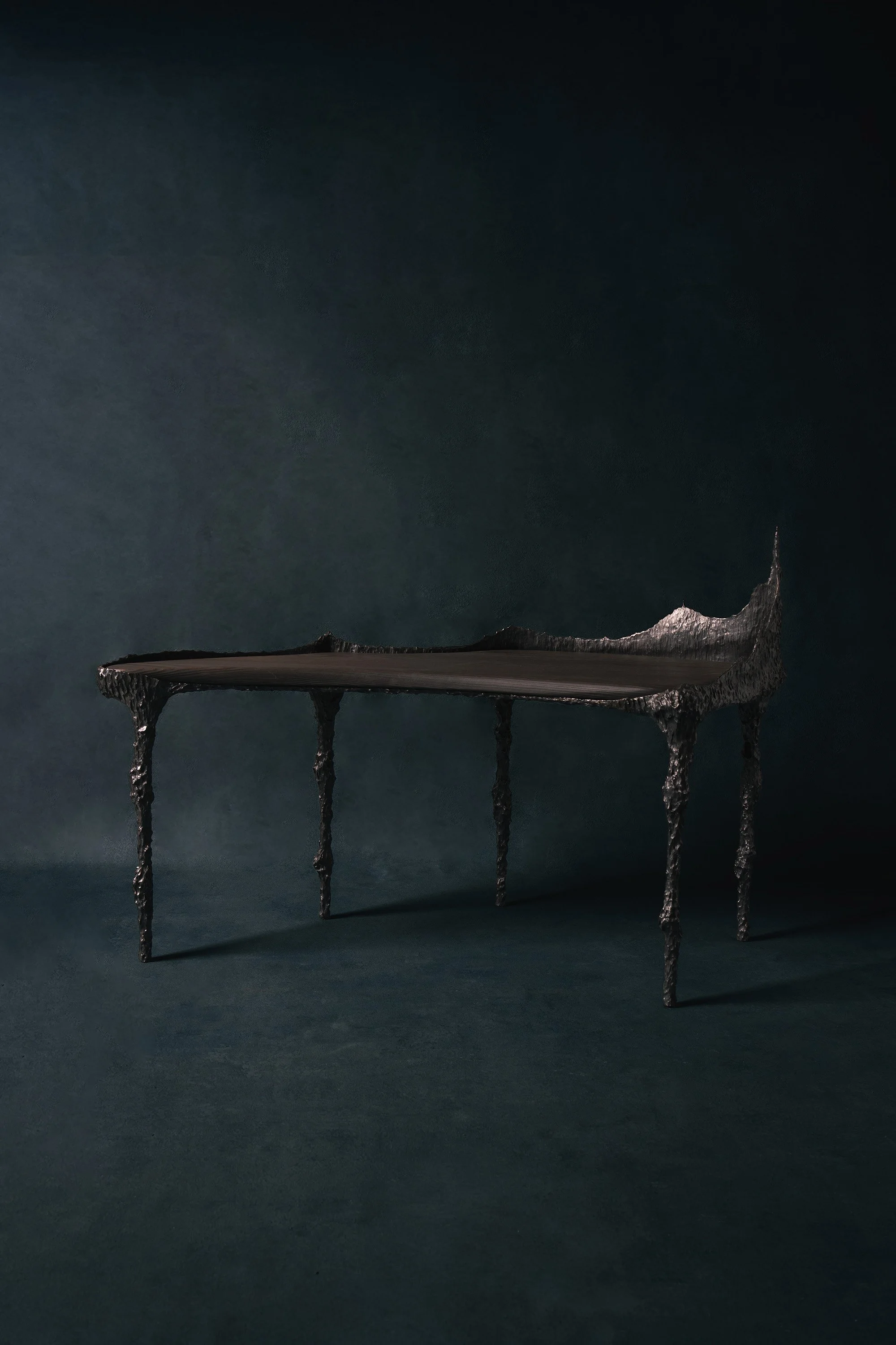 ENJOY THE SILENCE STUDY DESK