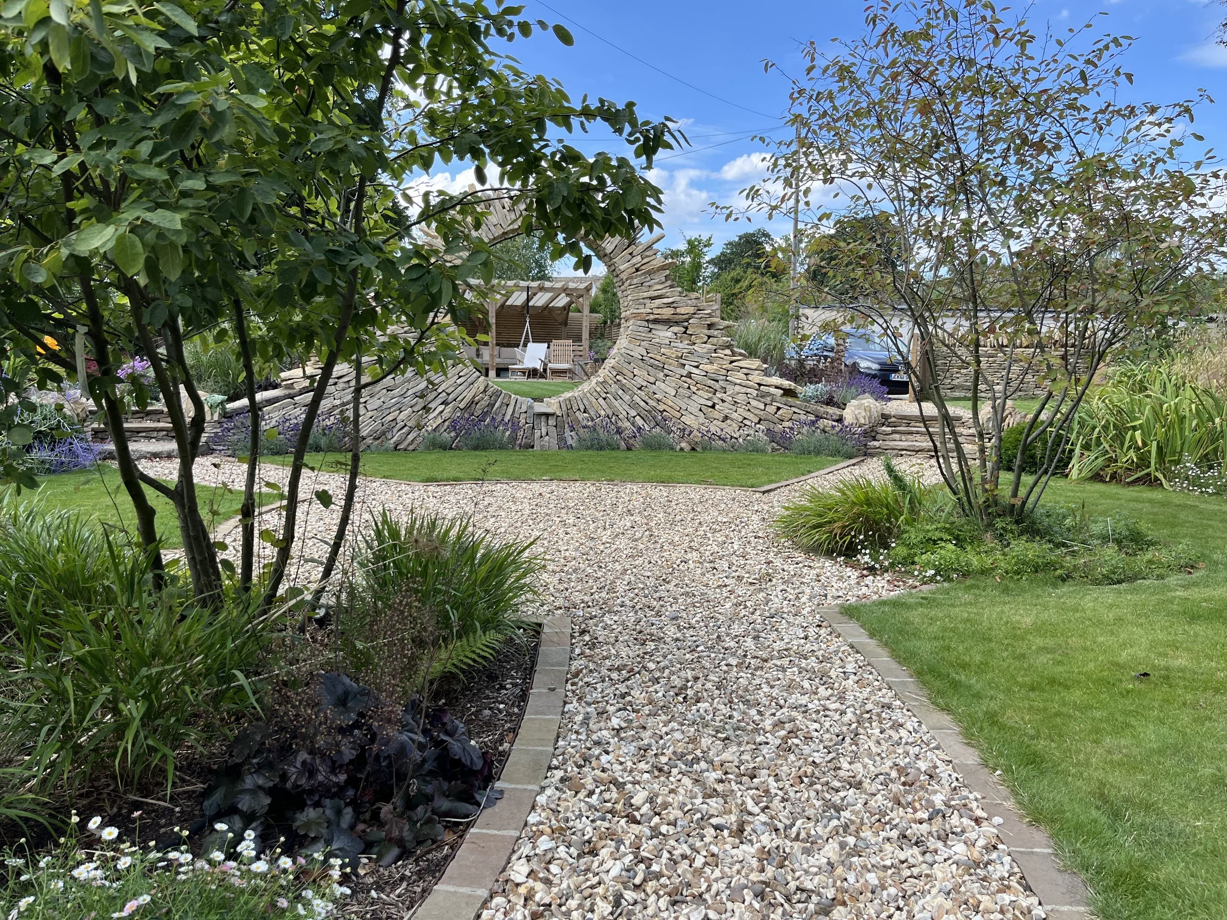 Garden path intersection.jpeg