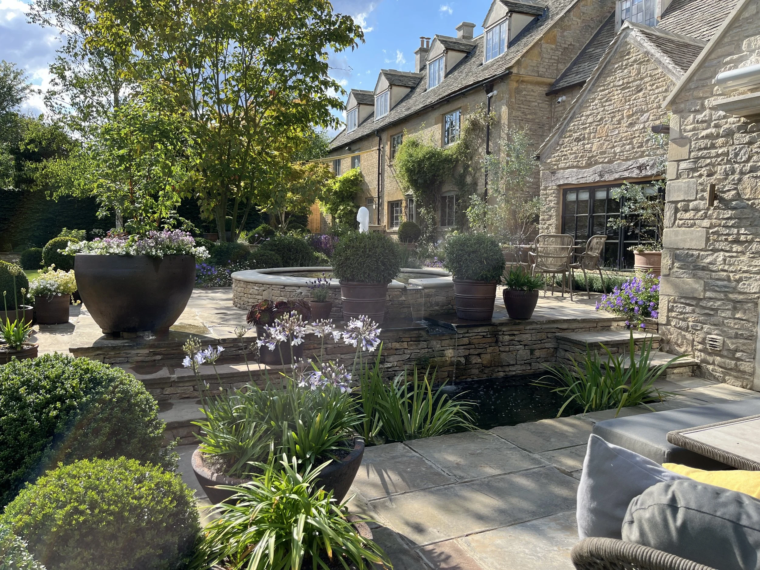 cotswold water feature.jpeg