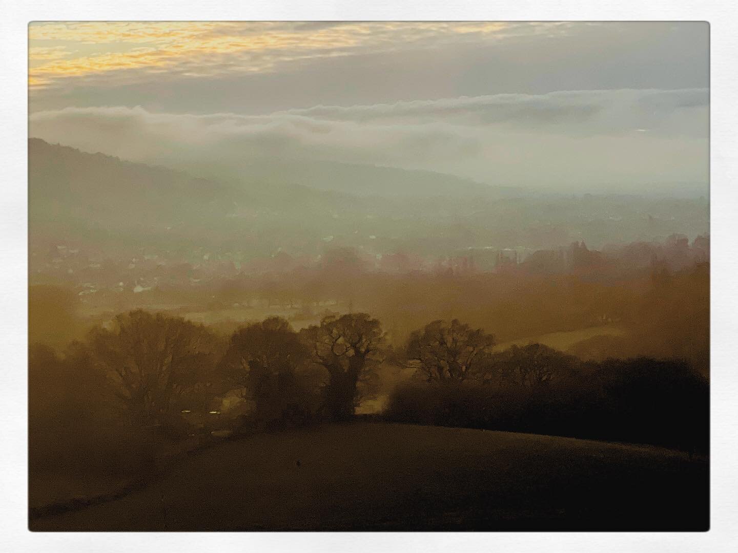 Drifting through the #cotswolds 

#longerdays #mistyevenings