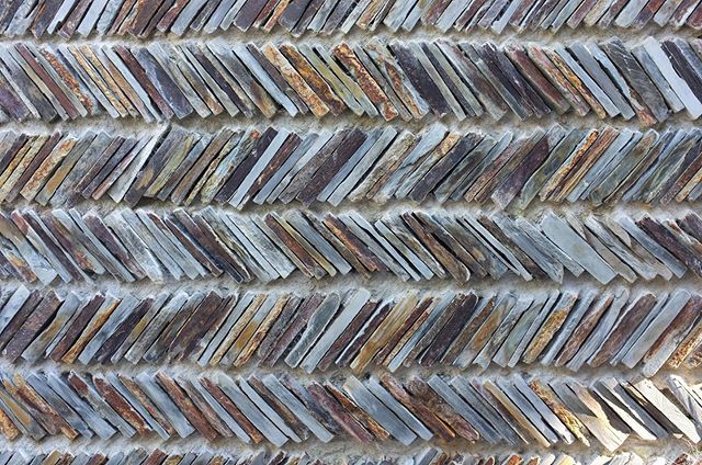 H E R R I N G B O N E //
.
#perringproperties #design #building #walls #herringbone #stonewall #cornishwall #construction #stonewalling #wall #wallgoals #cornish #cornwall #secondhome #buildercornwall #buildingincornwall #cornwalluk #constructionsite